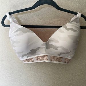 PINK Victoria’s Secret Wireless bra 36DDD